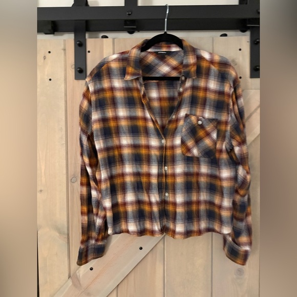 Express Cropped Flannel Button Down - Picture 1 of 6